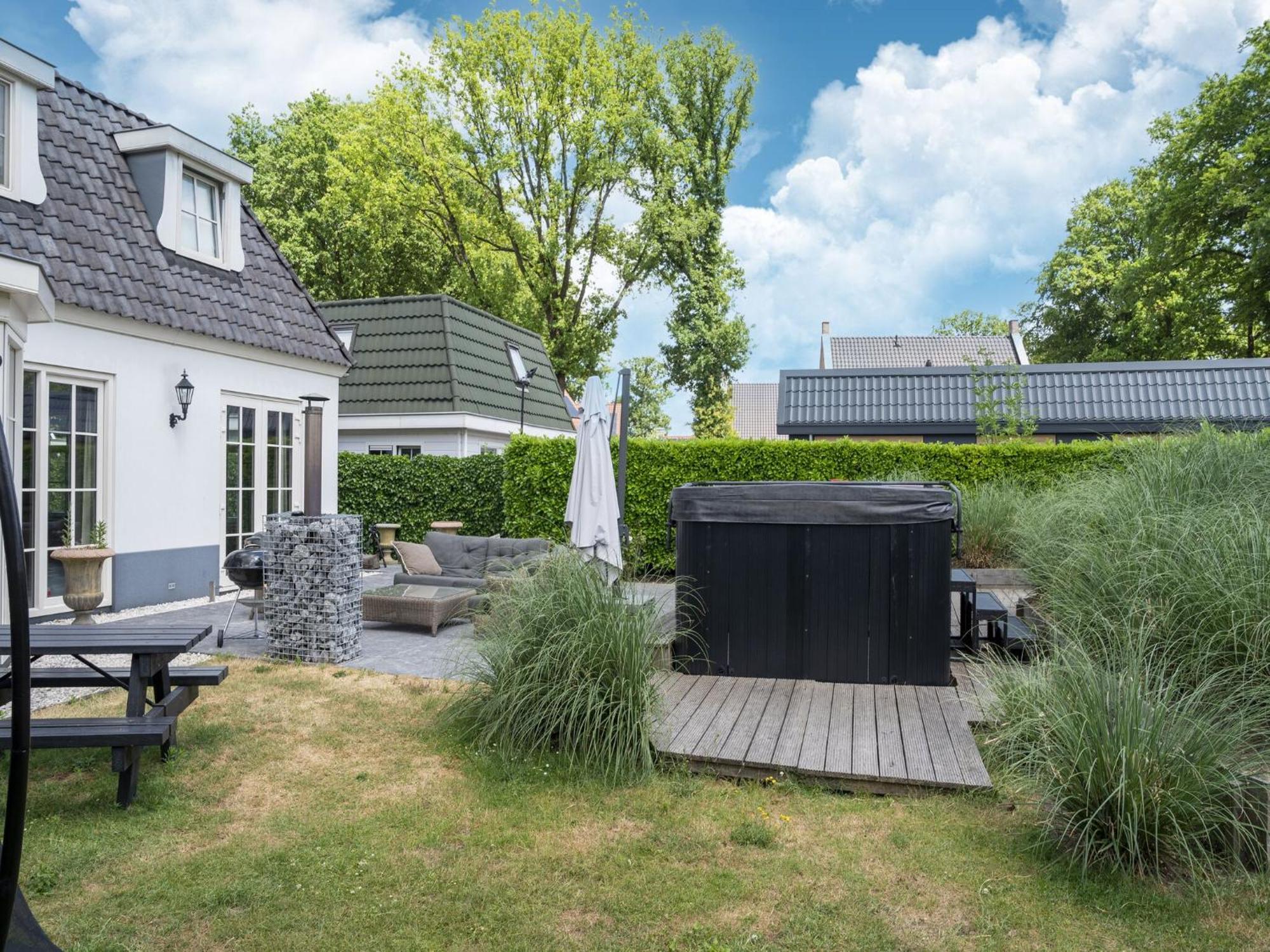 Great With A Heated Pool * Kaatsheuvel